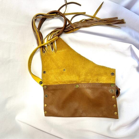 Fahmina Leather Crossbody Bag – Handmade Boho Festival Style - Picture 5 of 6